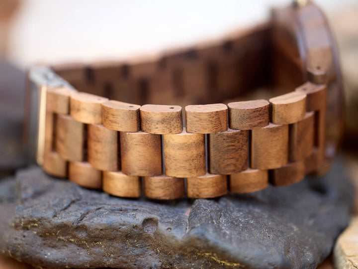 Artem - Walnut