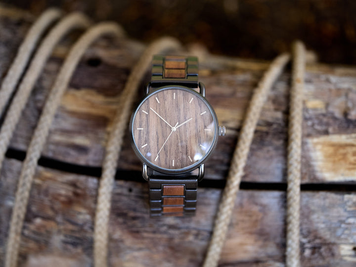 Roland - Walnut