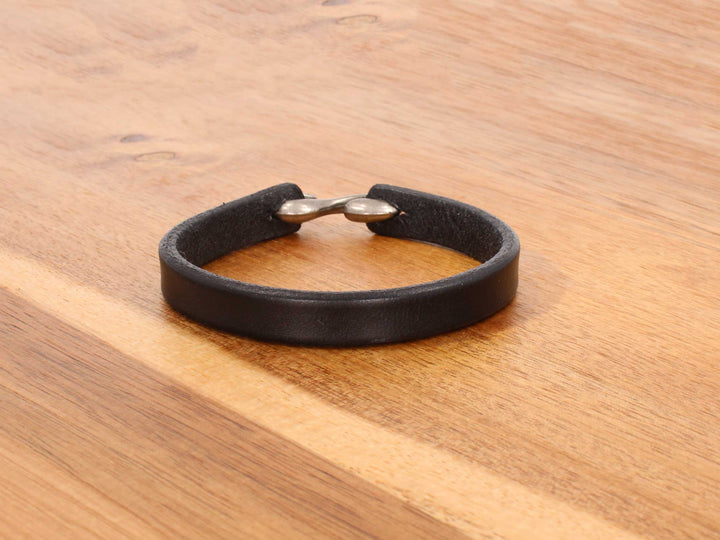 Noir - Personalized Leather Bracelet