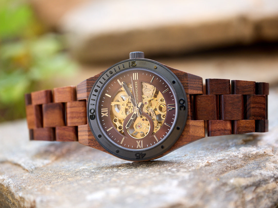 Automatic Wooden Men's Watch Walnut Wood Free Engraving